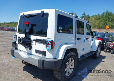 2017 Jeep Wrangler Unlimited Sahara 4X4 из США, поврежденный, VIN 1C4BJWEG3HL517219